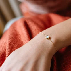DAINTY LEGACY BRACELET - RAINBOW MOONSTONE & GOLD