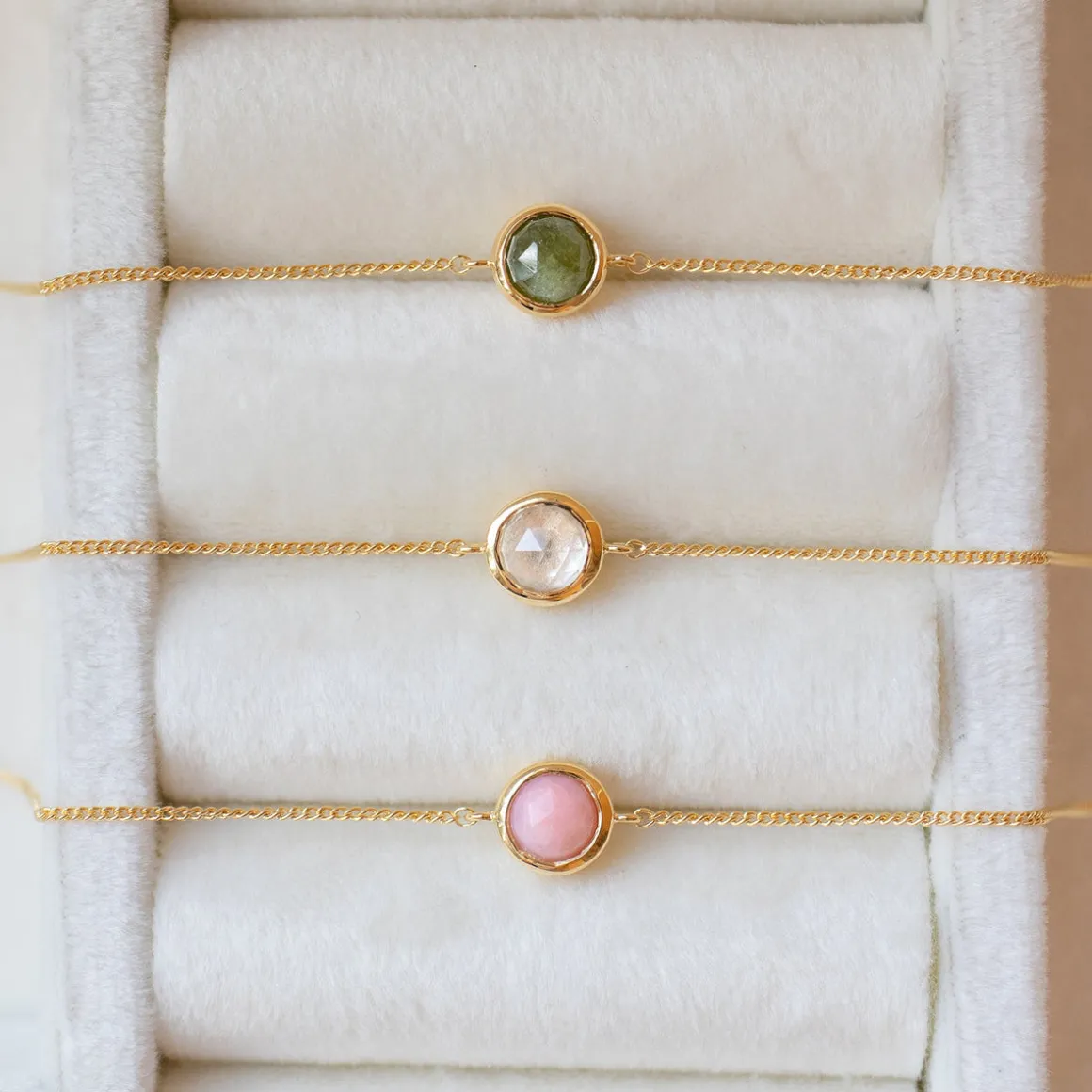 DAINTY LEGACY BRACELET - WHITE TOPAZ & GOLD