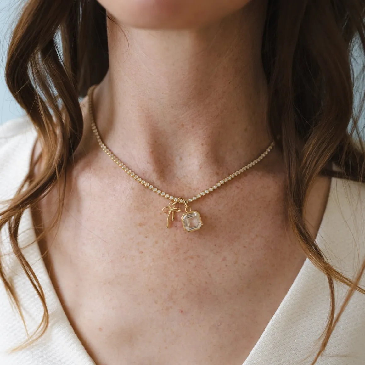 FRAICHE BOW CHARM - GOLD