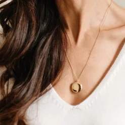 FRAICHE LOCKET NECKLACE - GOLD