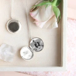 FRAICHE LOCKET NECKLACE - SILVER