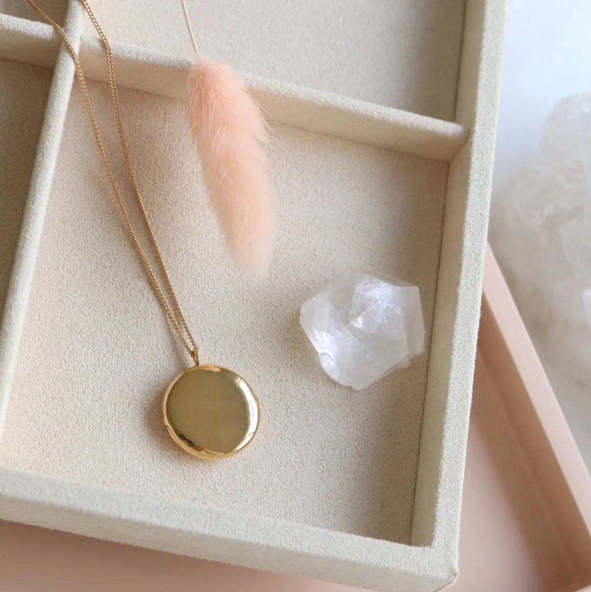FRAICHE LOCKET NECKLACE - GOLD