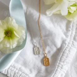 FRAICHE OCTOBER BIRTH FLOWER NECKLACE - COSMOS - GOLD