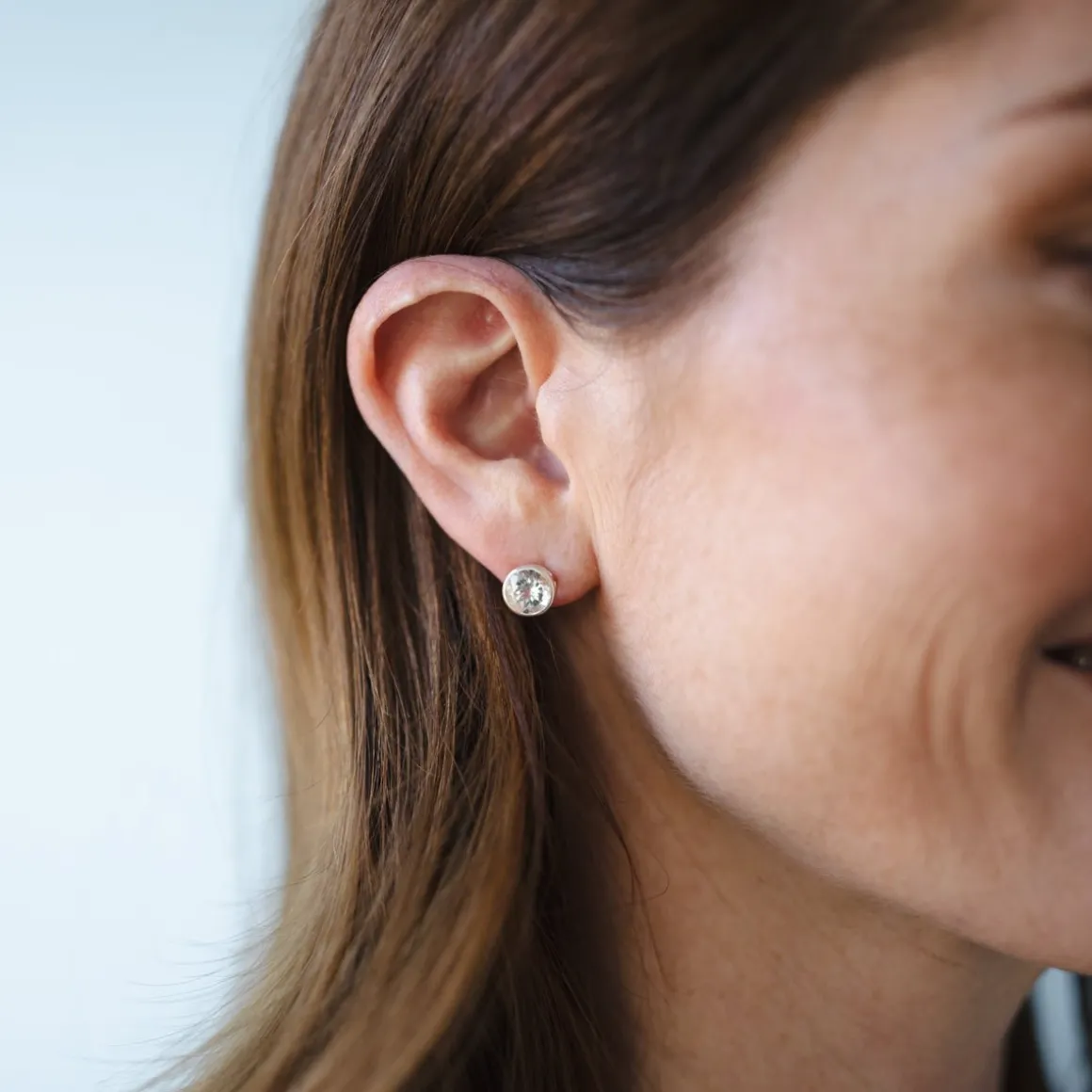FRAICHE VINTAGE MARY ROUND STUDS - WHITE TOPAZ & SILVER