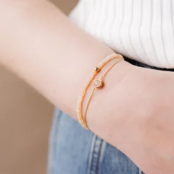 ICONIC BEADED STRETCH BRACELET - PEACH MOONSTONE & GOLD