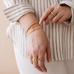 ICONIC BEADED STRETCH BRACELET - PEACH MOONSTONE & GOLD