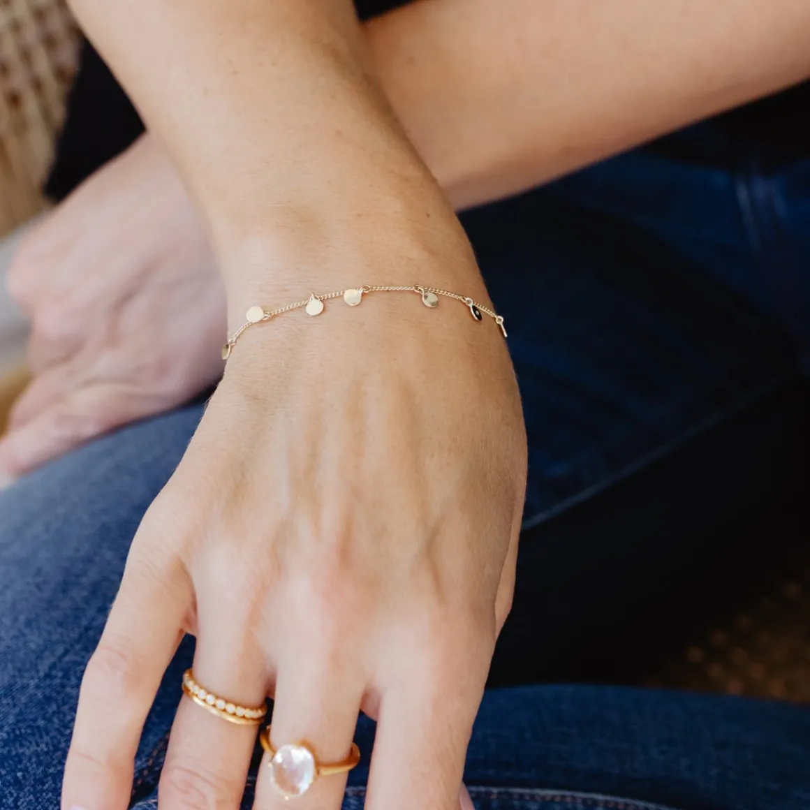 14K SOLID GOLD - POISE DISK BRACELET - DIAMOND