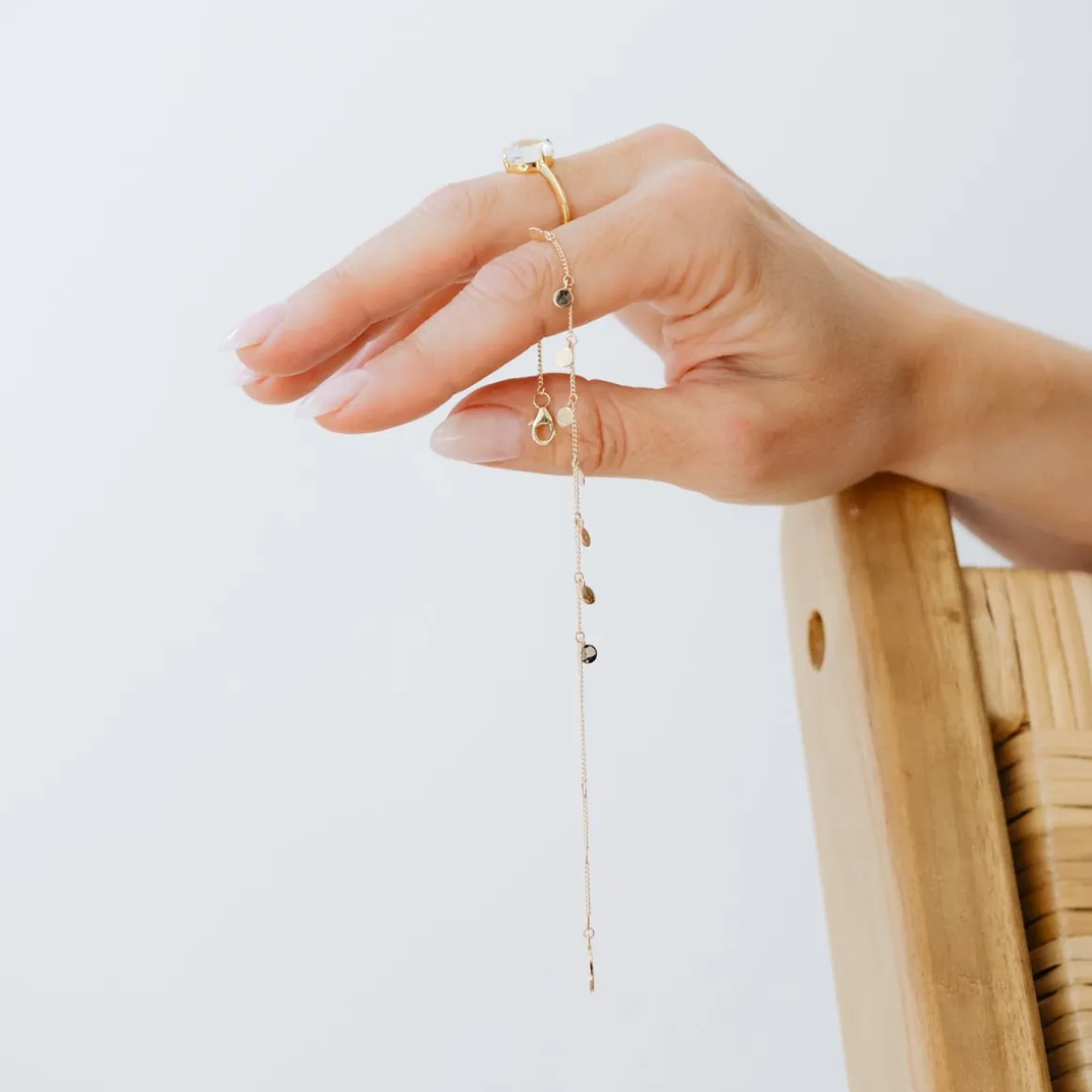 14K SOLID GOLD - POISE DISK BRACELET - DIAMOND